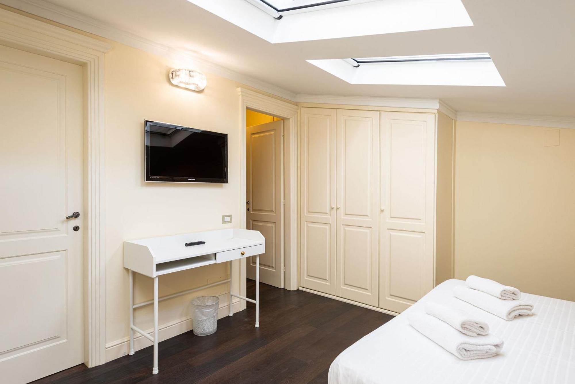 Unyca - Luxury Central Suite Florence Exterior photo